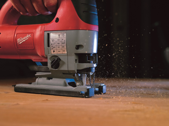 Serra de Recortes com Punho Superior 750W - Image 13