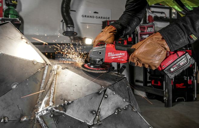 Rebarbadora de Acabamentos de 125mm c/ Travão e Interruptor de Alavanca - Image 8