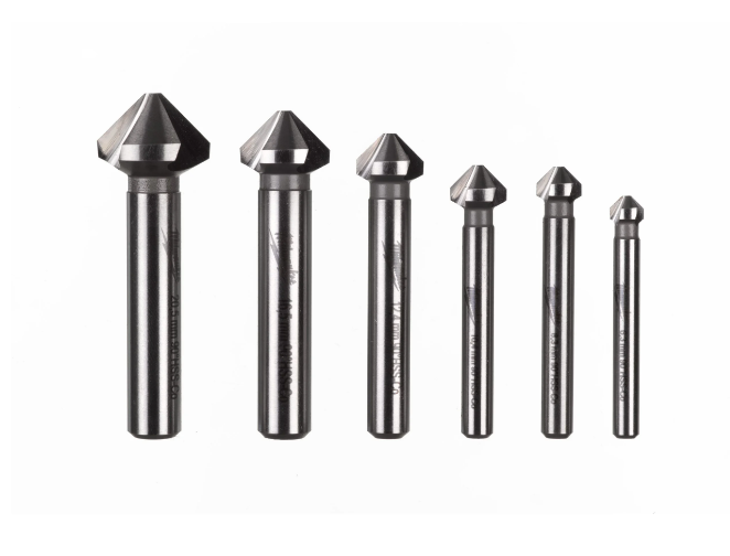 Brocas Escareadoras de Cobalto