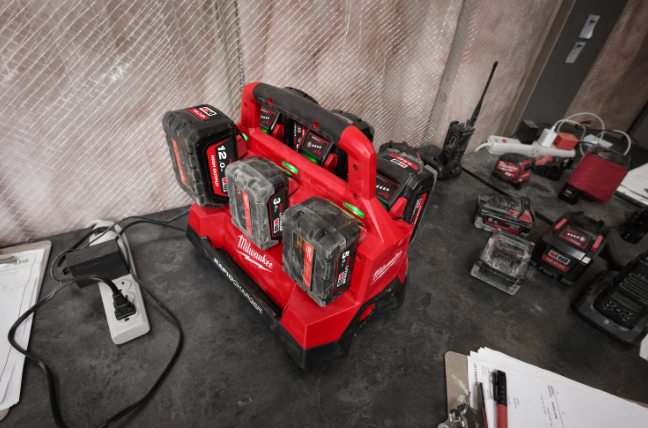 Carregador Múltiplo Packout M18 - Image 15