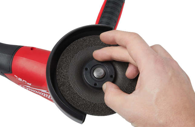 Rebarbadora de Acabamentos 125mm com Travão e Interruptor de Bloqueio One-Key M18 - Image 9
