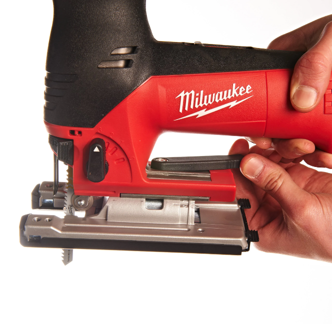 Serra de Recortes com Punho Superior 750W - Image 11