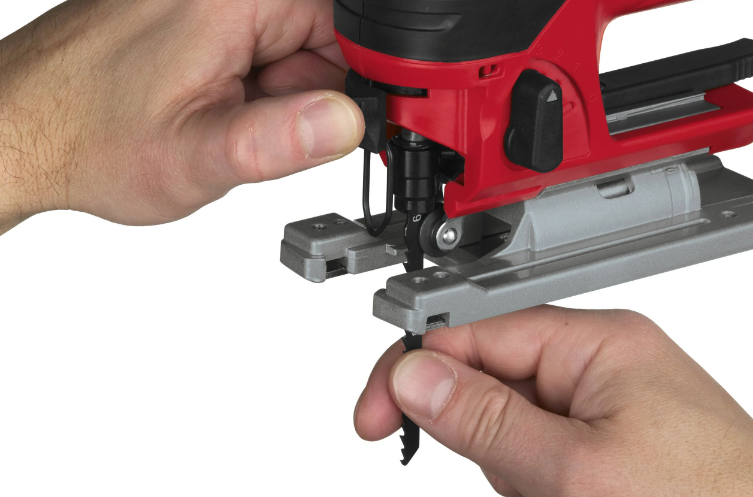 Serra de Recortes com Punho Superior 750W - Image 4