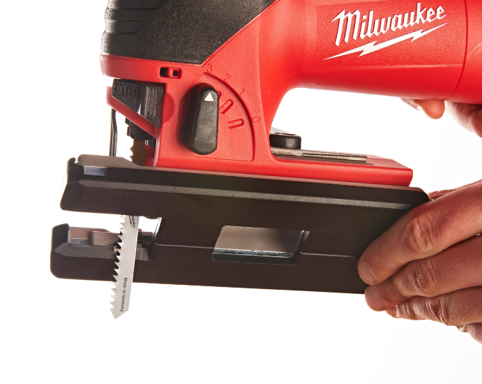 Serra de Recortes com Punho Superior 750W - Image 5