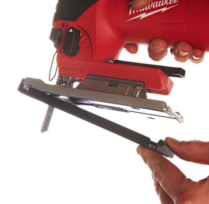 Serra de Recortes com Punho Superior 750W - Image 8