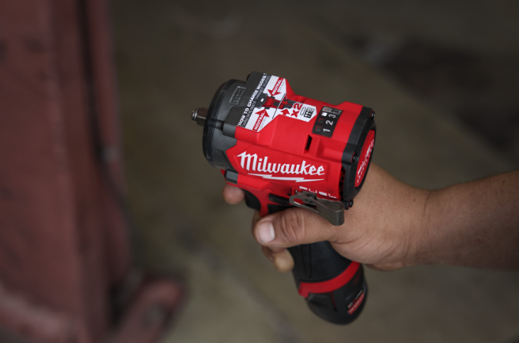 Chave de Impacto Compacta de 1/2" com Travão de Pino M12 - Image 4