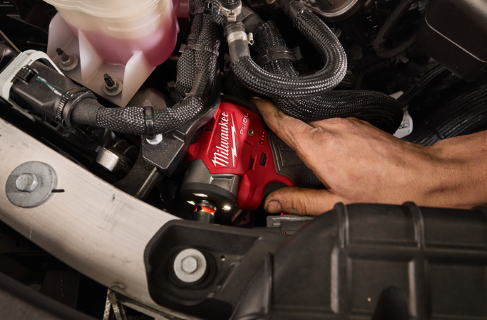 Chave de Impacto Subcompacta de 3/8" com Anel de Fricção M12 - Image 7